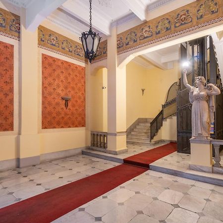 Palazzo Galeoni Luxury Suites Salerno Zewnętrze zdjęcie