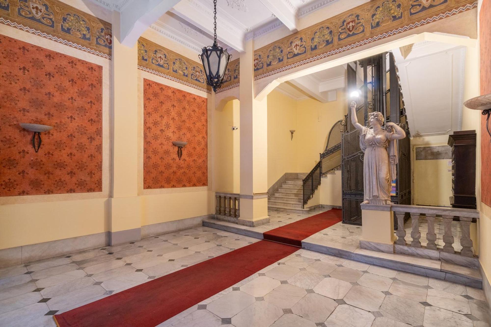 Palazzo Galeoni Luxury Suites Salerno Zewnętrze zdjęcie