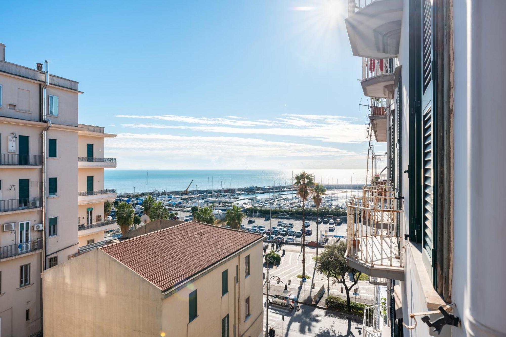 Palazzo Galeoni Luxury Suites Salerno Zewnętrze zdjęcie